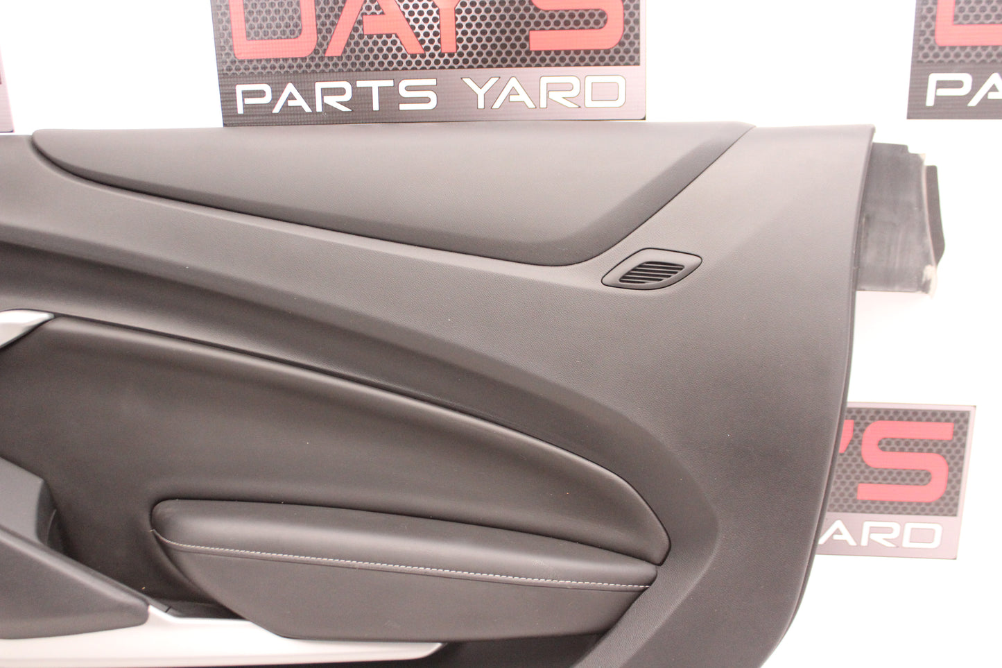 2017 Chevy Camaro SS 1LE RH Passenger Front Door Panel OEM - Day's Parts Yard
