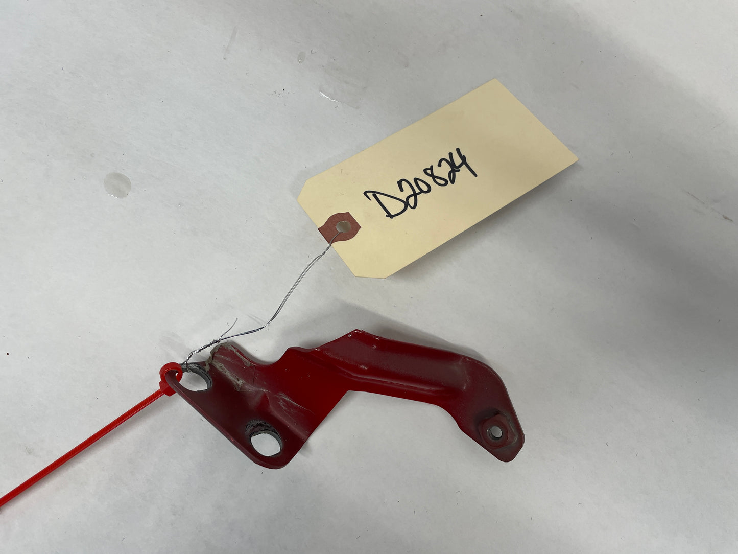 2002 Chevy Camaro Z28 RH Passenger Upper Fender Mounting Bracket Brace OEM - Day's Parts Yard