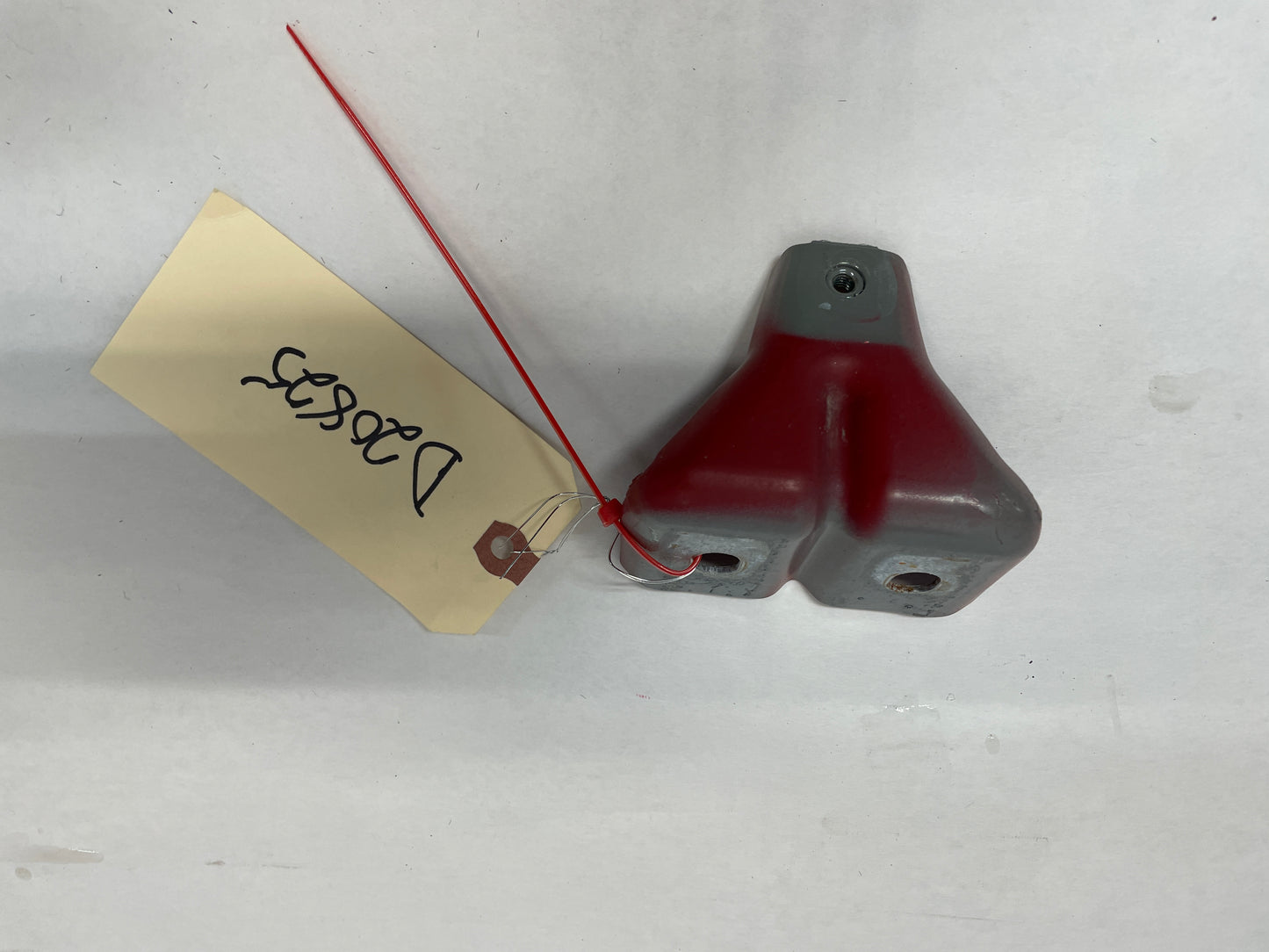 2002 Chevy Camaro Z28 RH Passenger Lower Fender Mounting Bracket Brace OEM - Day's Parts Yard