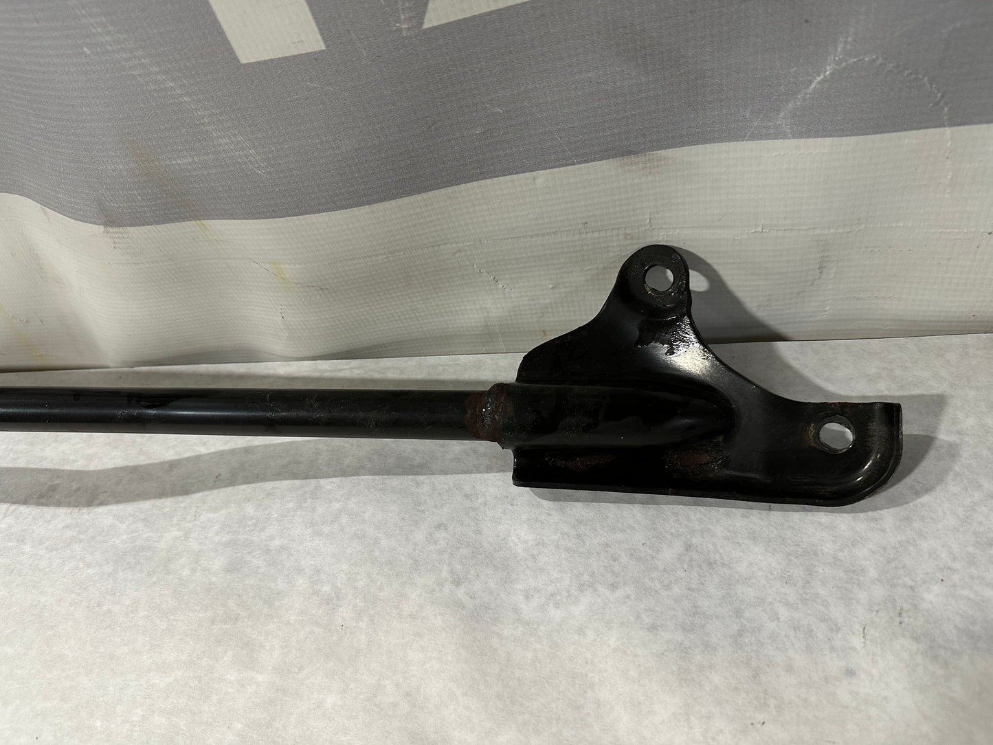 2006 Pontiac GTO Front Strut Tower Brace Bar OEM - Day's Parts Yard