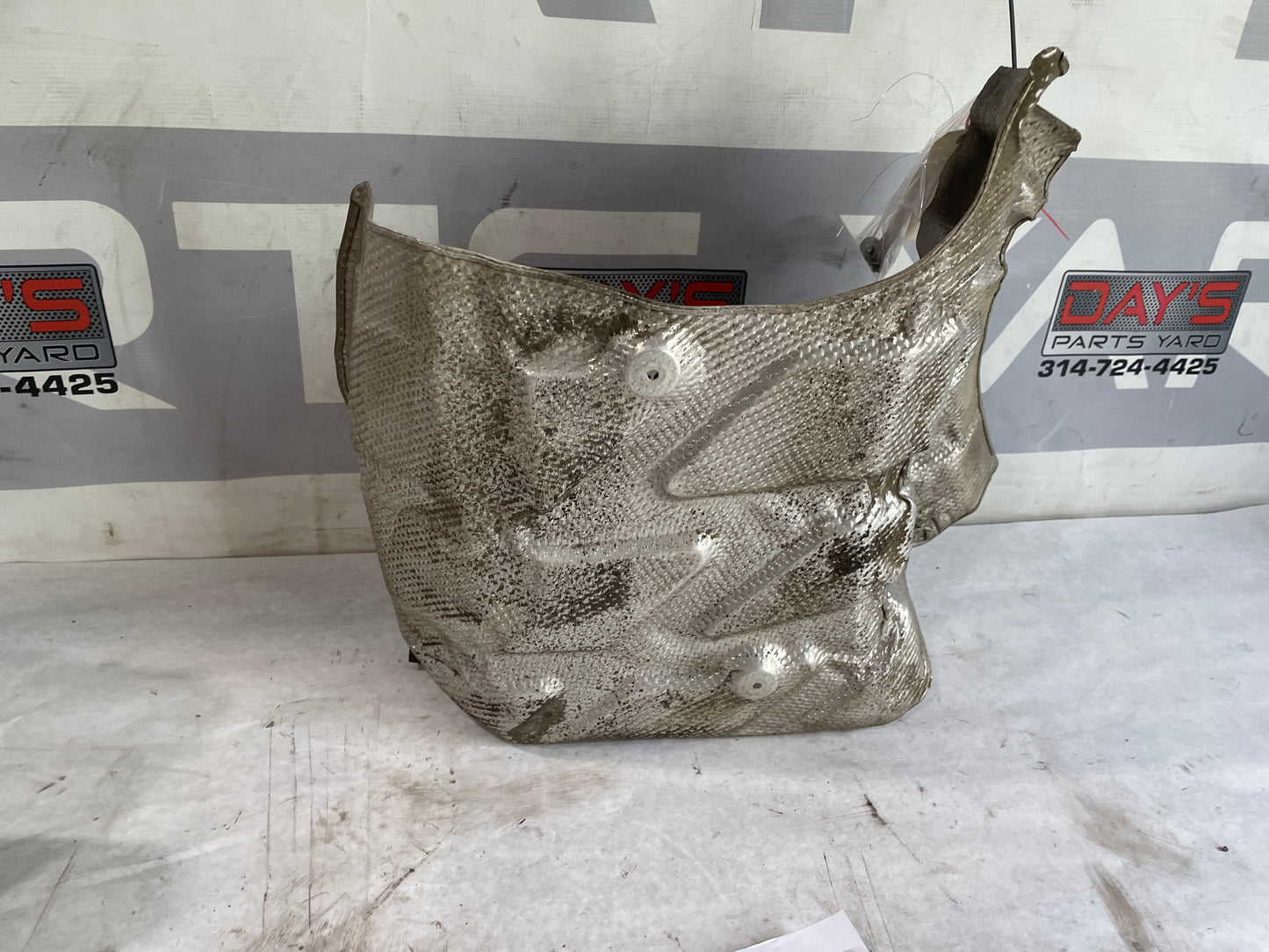 2017 Chevy SS Sedan RH Passenger Exhaust Muffler Heat Shield OEM - Day's Parts Yard