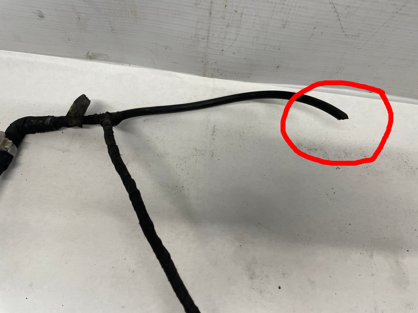 2016 Chevy SS Sedan Front Bumper Fog Lamp Light Wire Wiring Harness OEM - Day's Parts Yard