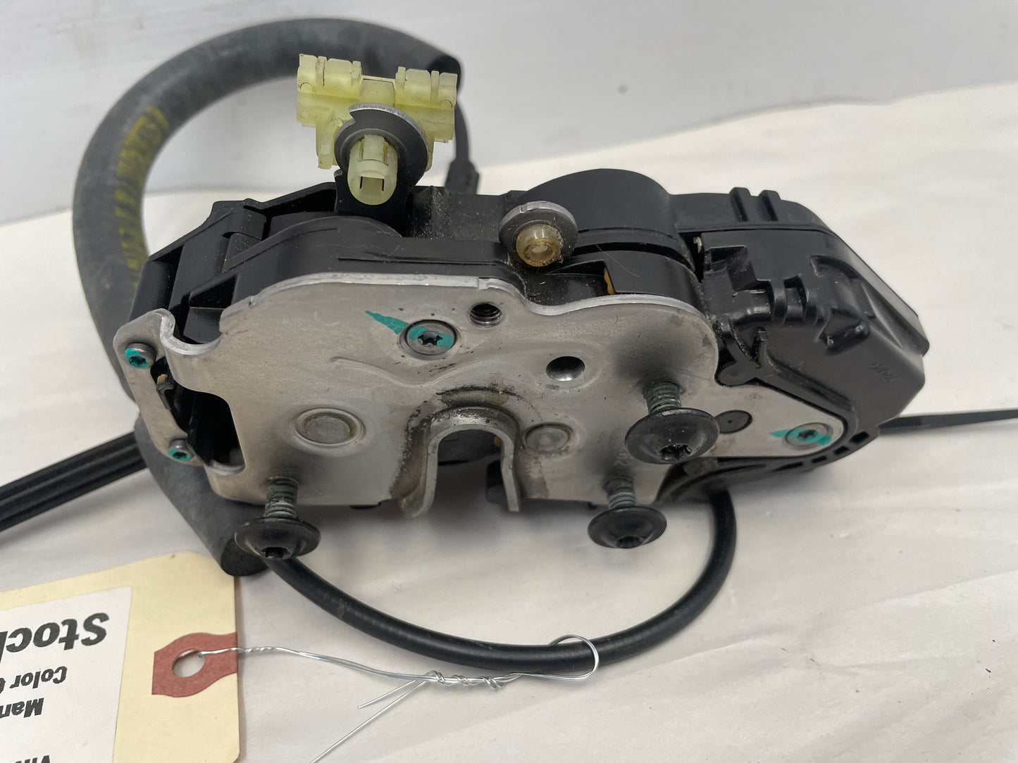 2010 Chevy Camaro SS LH Driver Door Lock Actuator OEM - Day's Parts Yard
