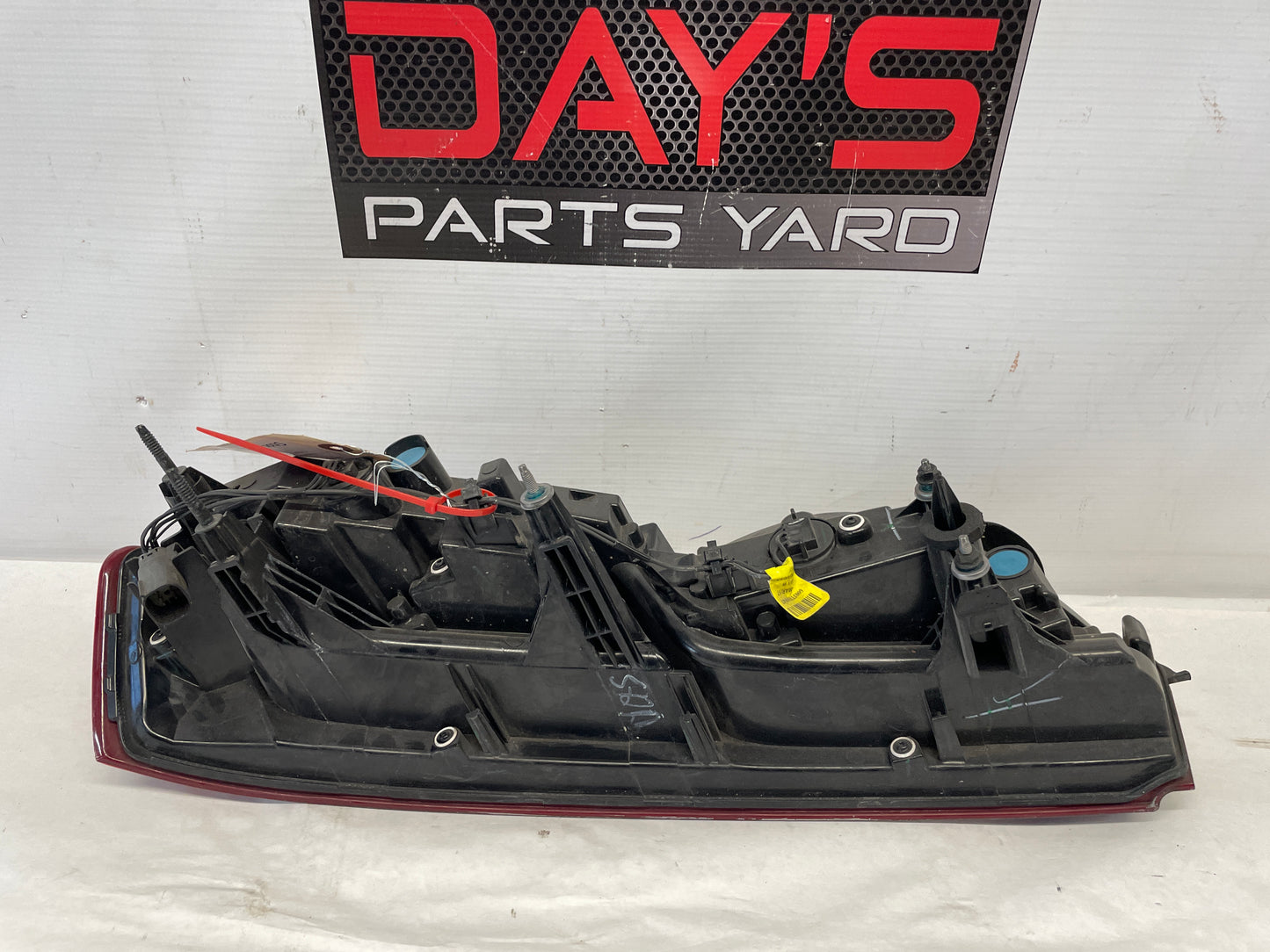 2017 Chevy Camaro ZL1 RH Passenger Tail Lights Taillight OEM - Day's Parts Yard