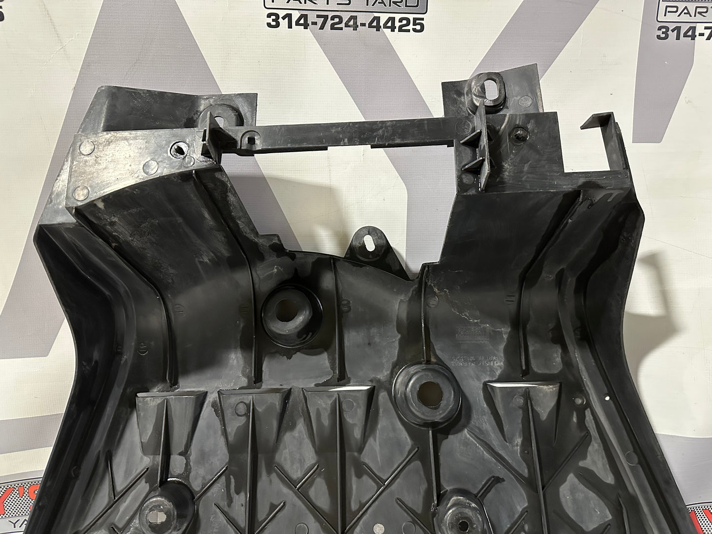 2006 Pontiac GTO Rear Air Deflector Differential Center Lower Body Cover OEM - Day's Parts Yard