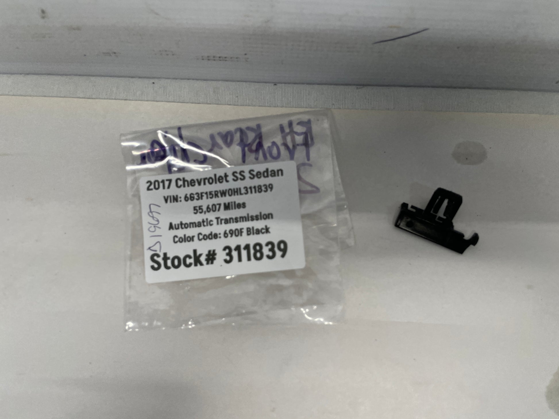 2017 Chevy SS Sedan RH Passenger Rear Door Belt Molding Front Clip OEM - Day's Parts Yard