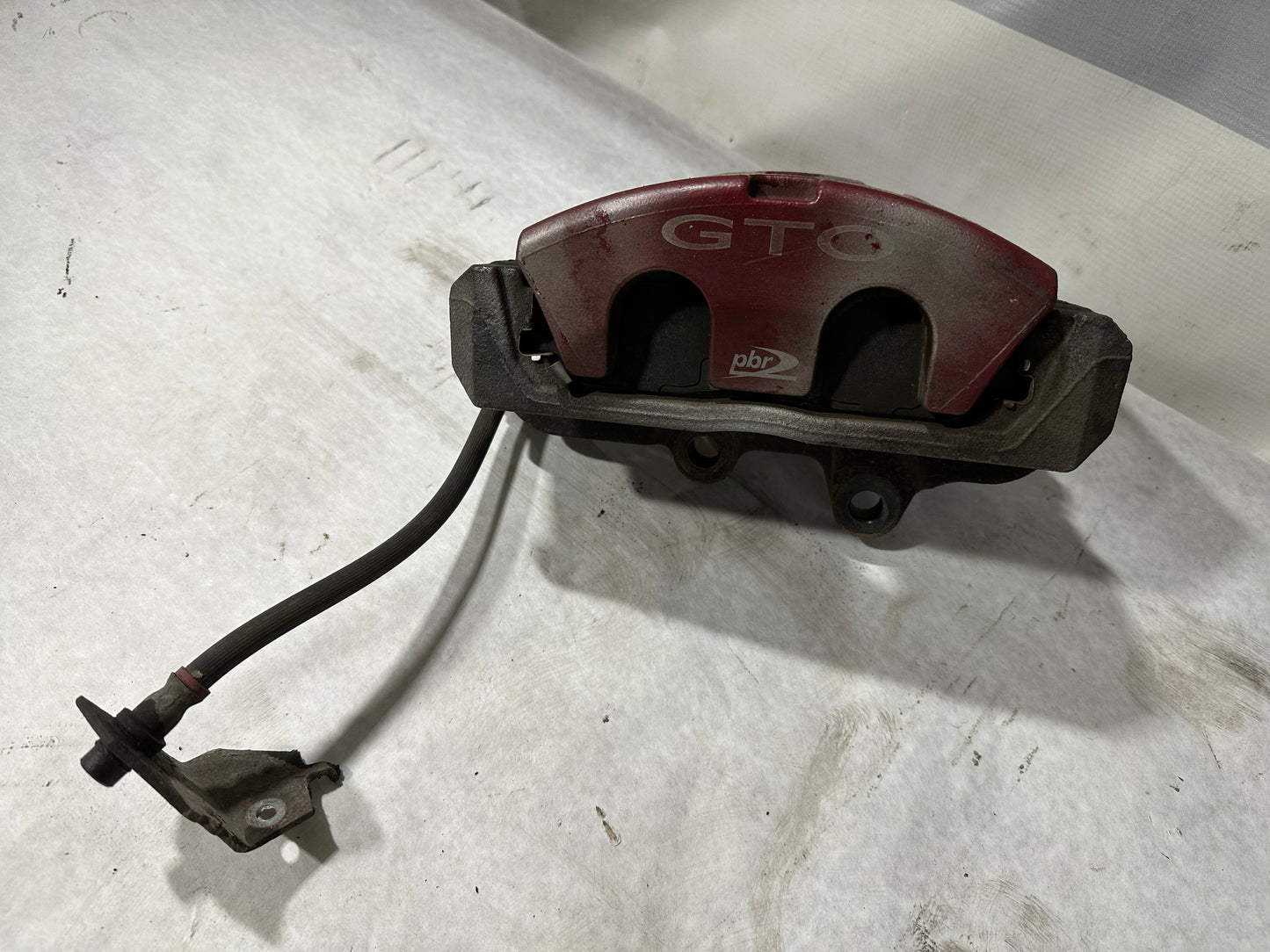 2006 Pontiac GTO Front PBR Brake Calipers OEM - Day's Parts Yard