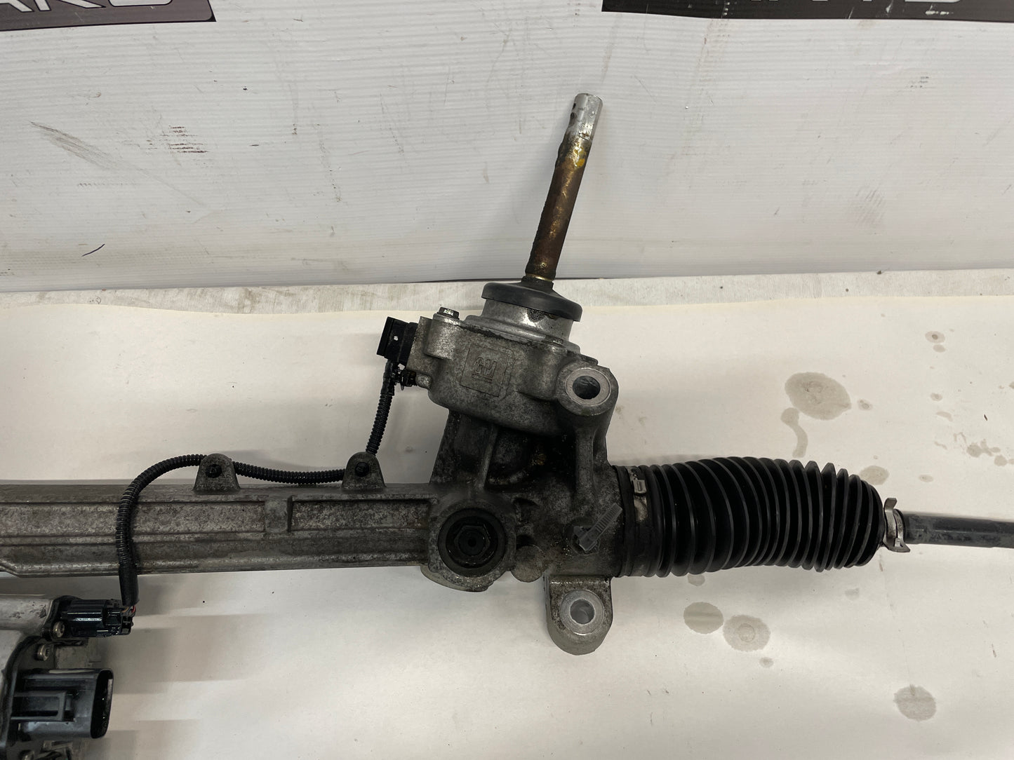 2014 Chevy Camaro SS 1LE Steering Rack and Pinion OEM - Day's Parts Yard