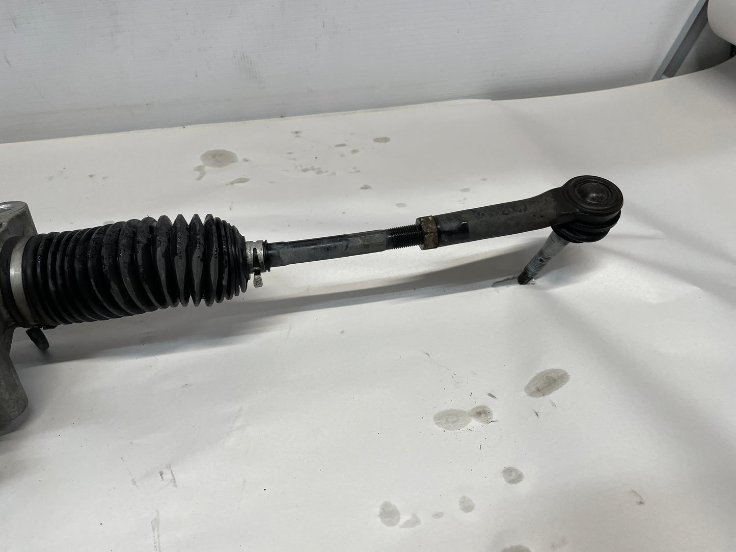 2014 Chevy Camaro SS 1LE Steering Rack and Pinion OEM - Day's Parts Yard