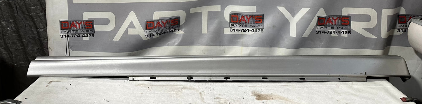 2006 Pontiac GTO LH Driver Rocker Molding Panel OEM - Day's Parts Yard