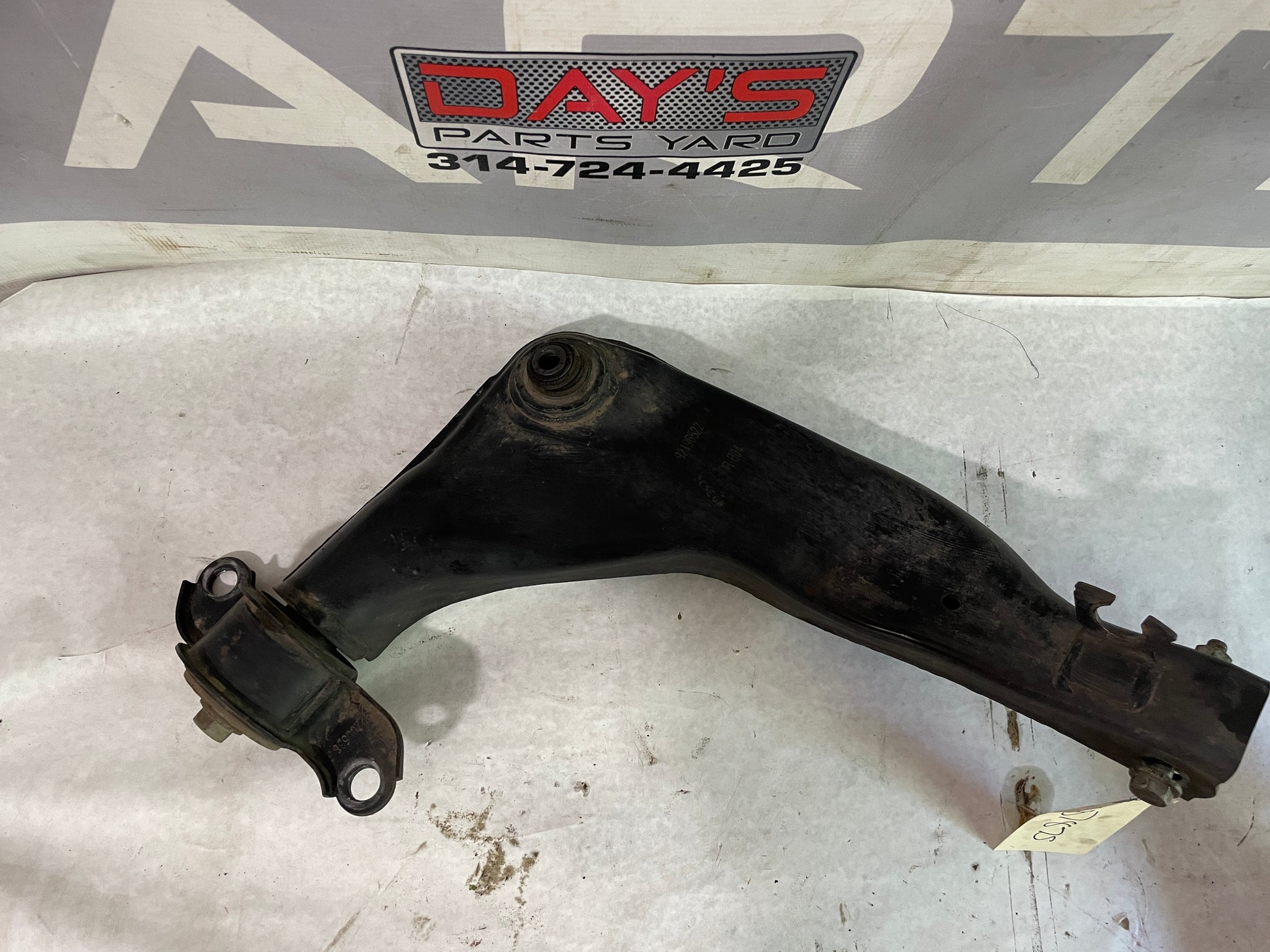 2009 Pontiac G8 GT Rear RH Passenger Upper Control Arm OEM - Day's Parts Yard