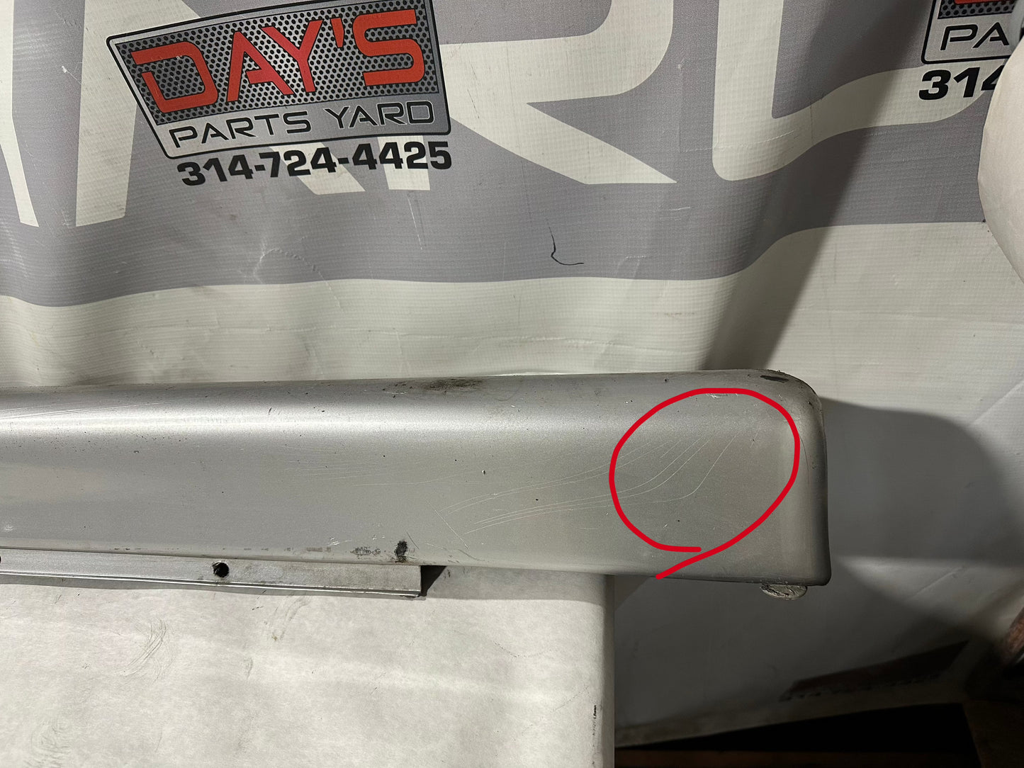 2006 Pontiac GTO LH Driver Rocker Molding Panel OEM - Day's Parts Yard