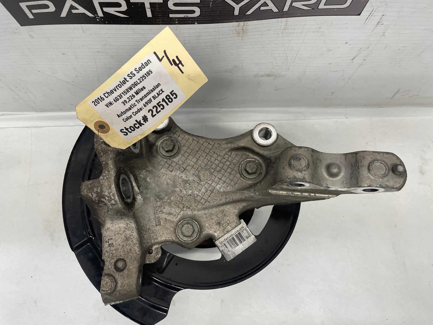2016 Chevy SS Sedan LH Driver Front Suspension Spindle Hub Knuckle Assembly OEM - Day's Parts Yard