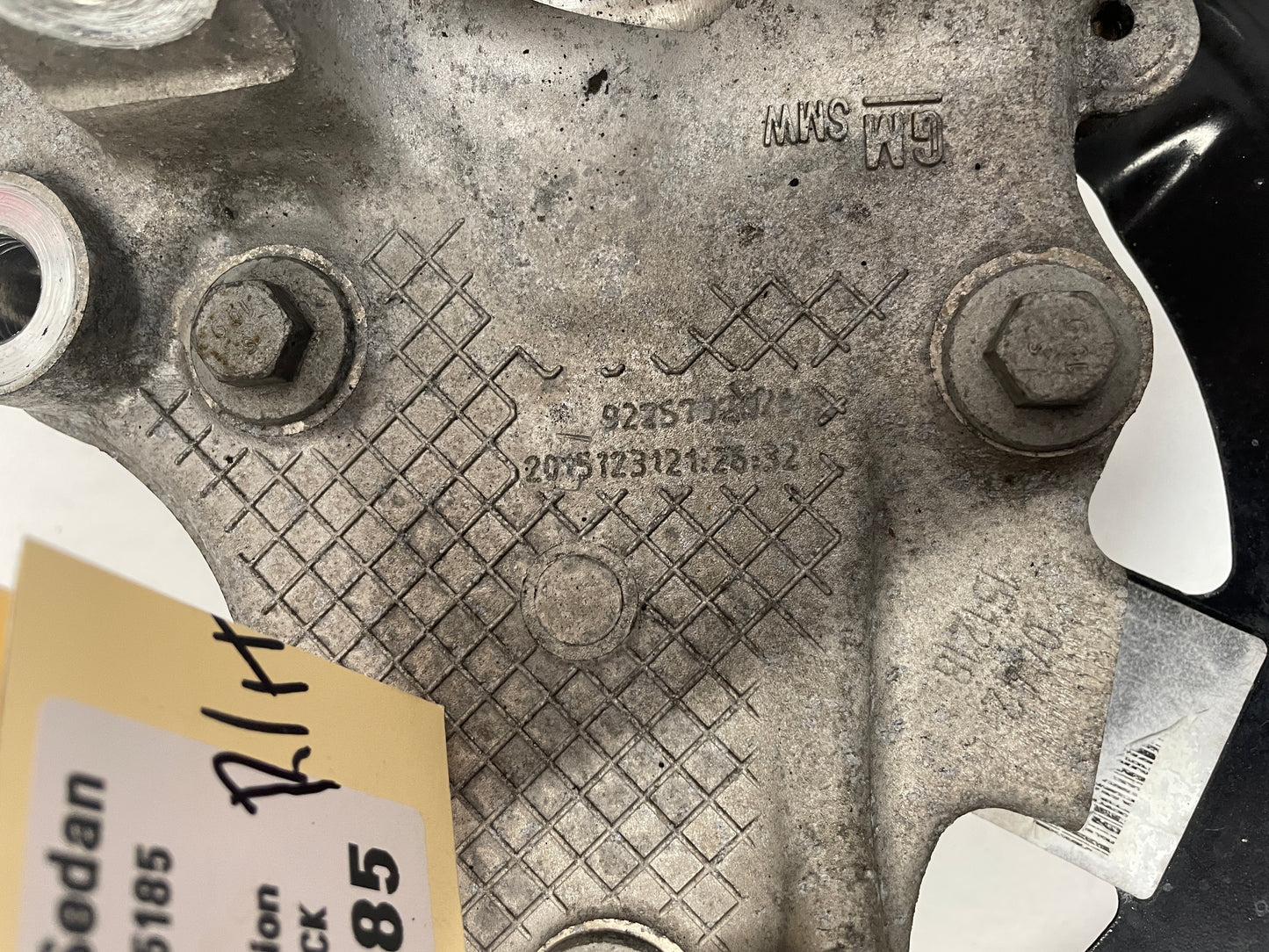 2016 Chevy SS Sedan RH Passenger Front Suspension Spindle Hub Knuckle Assembly OEM - Day's Parts Yard