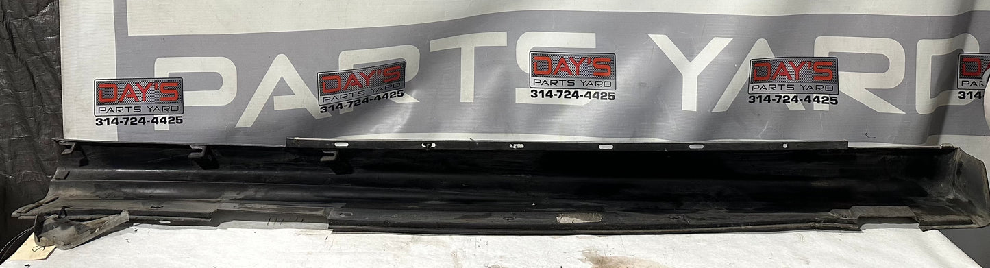 2006 Pontiac GTO LH Driver Rocker Molding Panel OEM - Day's Parts Yard