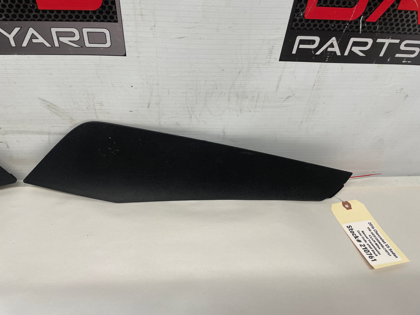 2016 Chevy SS Sedan RH & LH Center Console Side Trim Moldings OEM - Day's Parts Yard