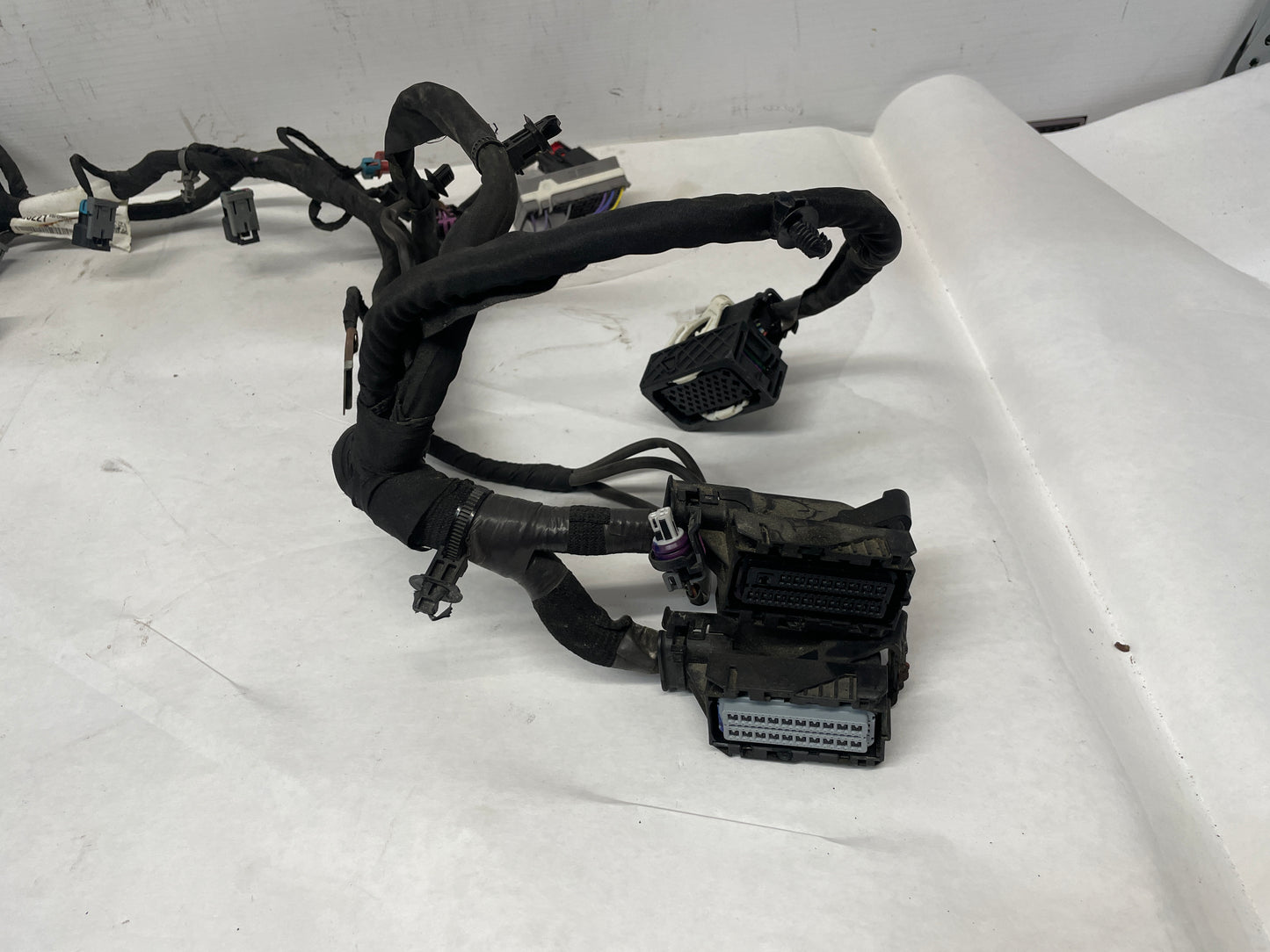 2016 Chevy SS Sedan Engine Motor Automatic Transmission Wire Wiring Harness OEM - Day's Parts Yard