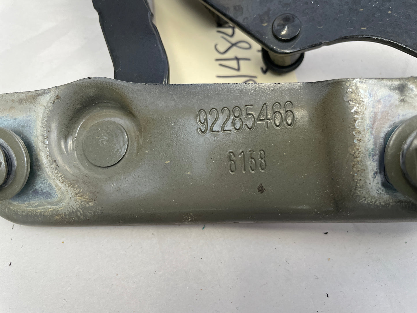 2017 Chevy SS Sedan RH & LH Trunk Hinges OEM - Day's Parts Yard