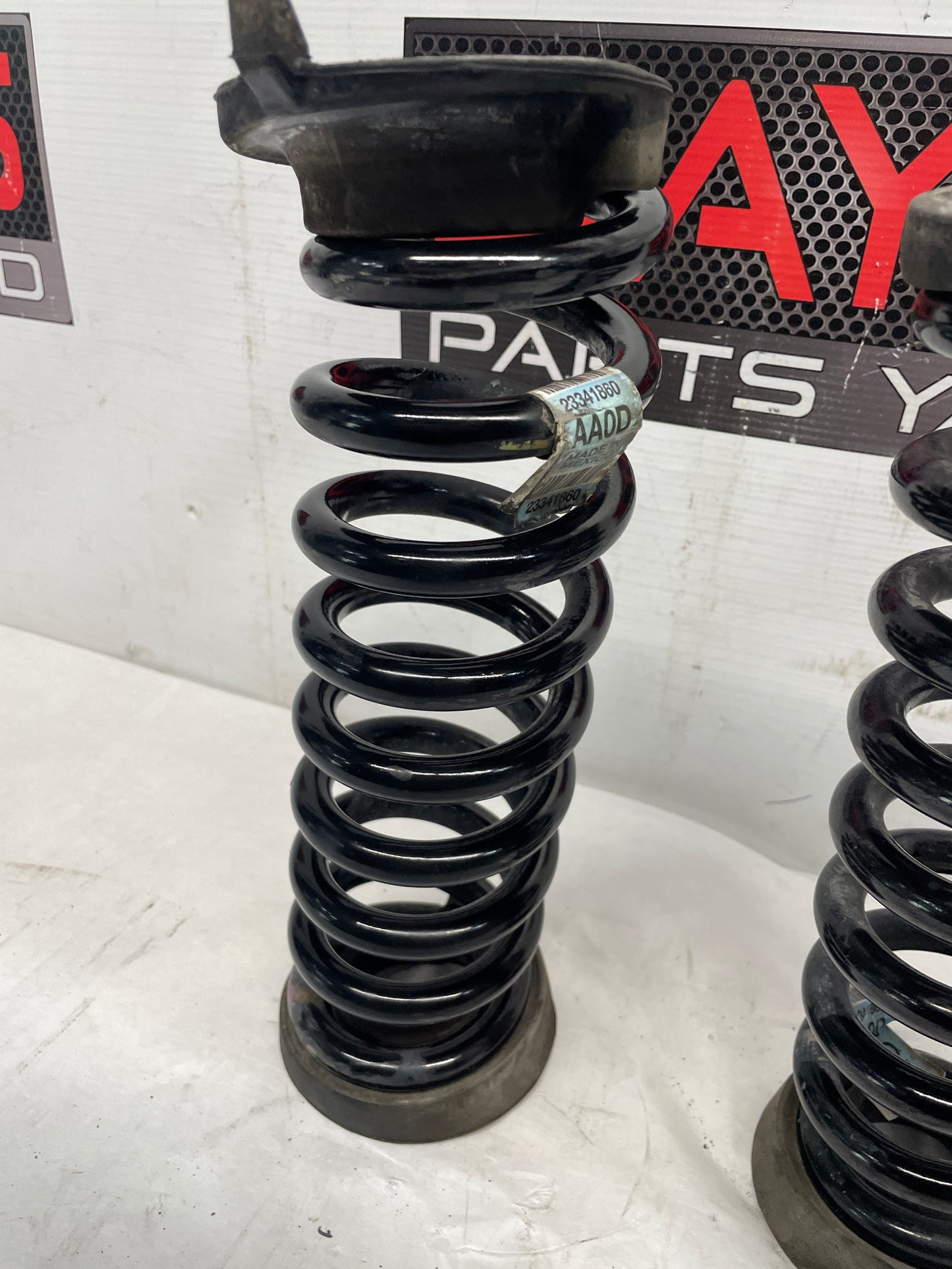 2018 Chevy Camaro SS Rear Coil Springs OEM - Day's Parts Yard