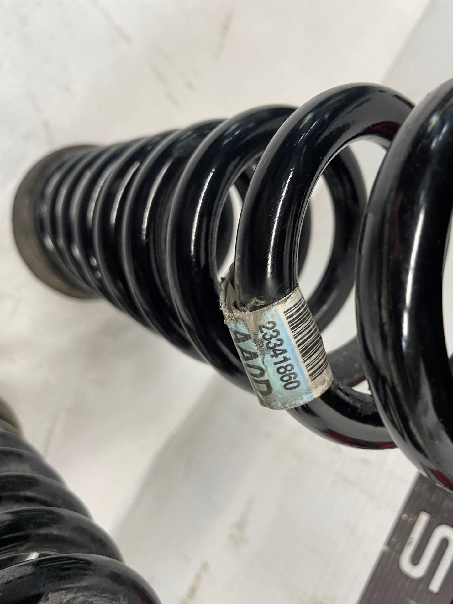 2018 Chevy Camaro SS Rear Coil Springs OEM - Day's Parts Yard