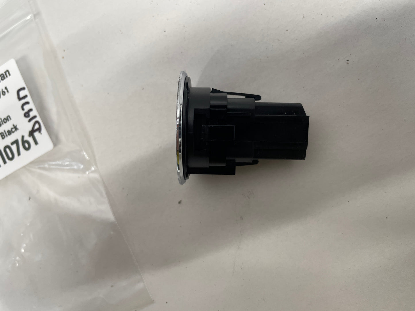 2016 Chevy SS Sedan Ignition Switch Start Button OEM - Day's Parts Yard