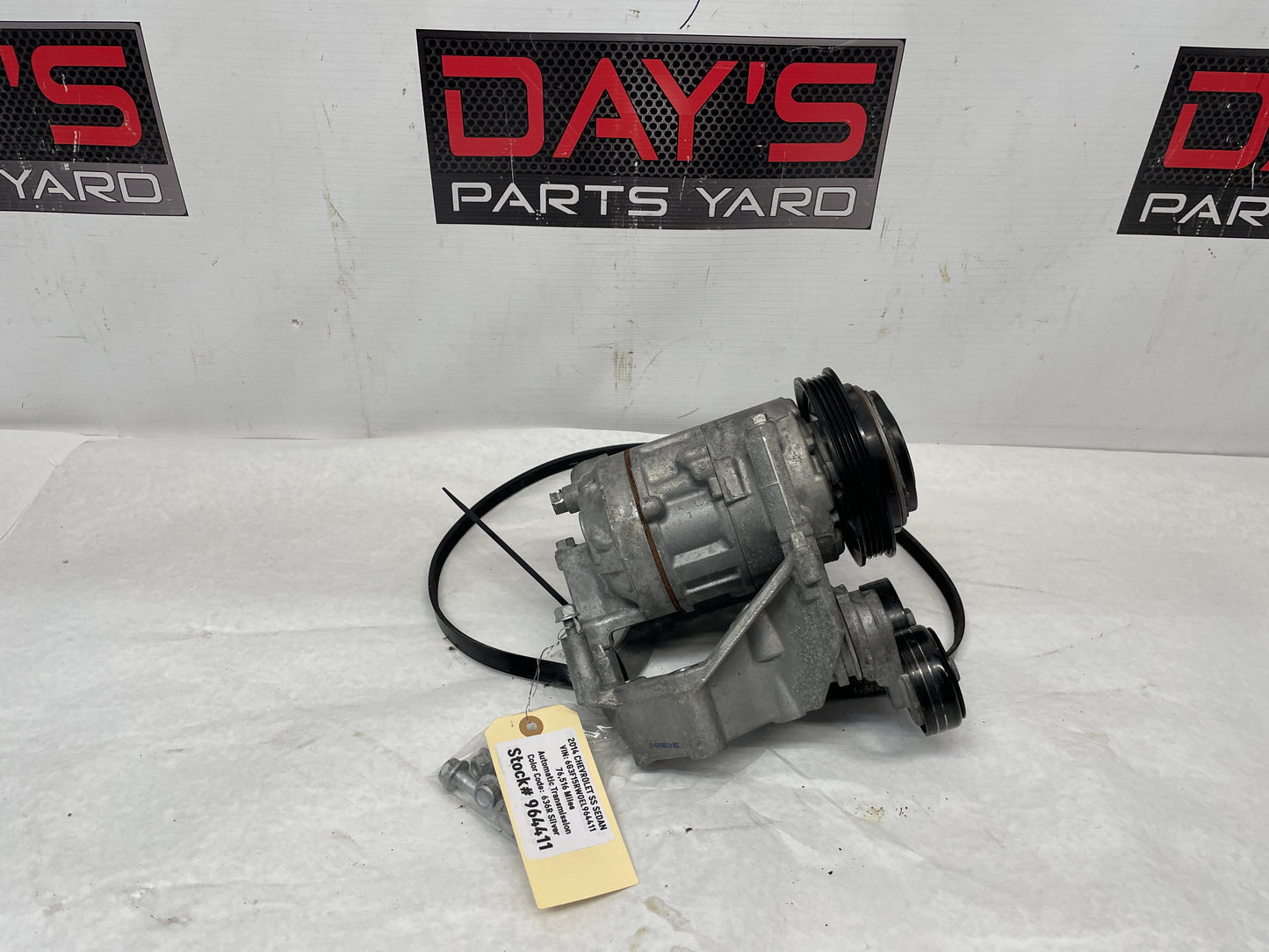 2014 Chevy SS Sedan AC A/C Air Conditioner Compressor w/ Bracket OEM - Day's Parts Yard