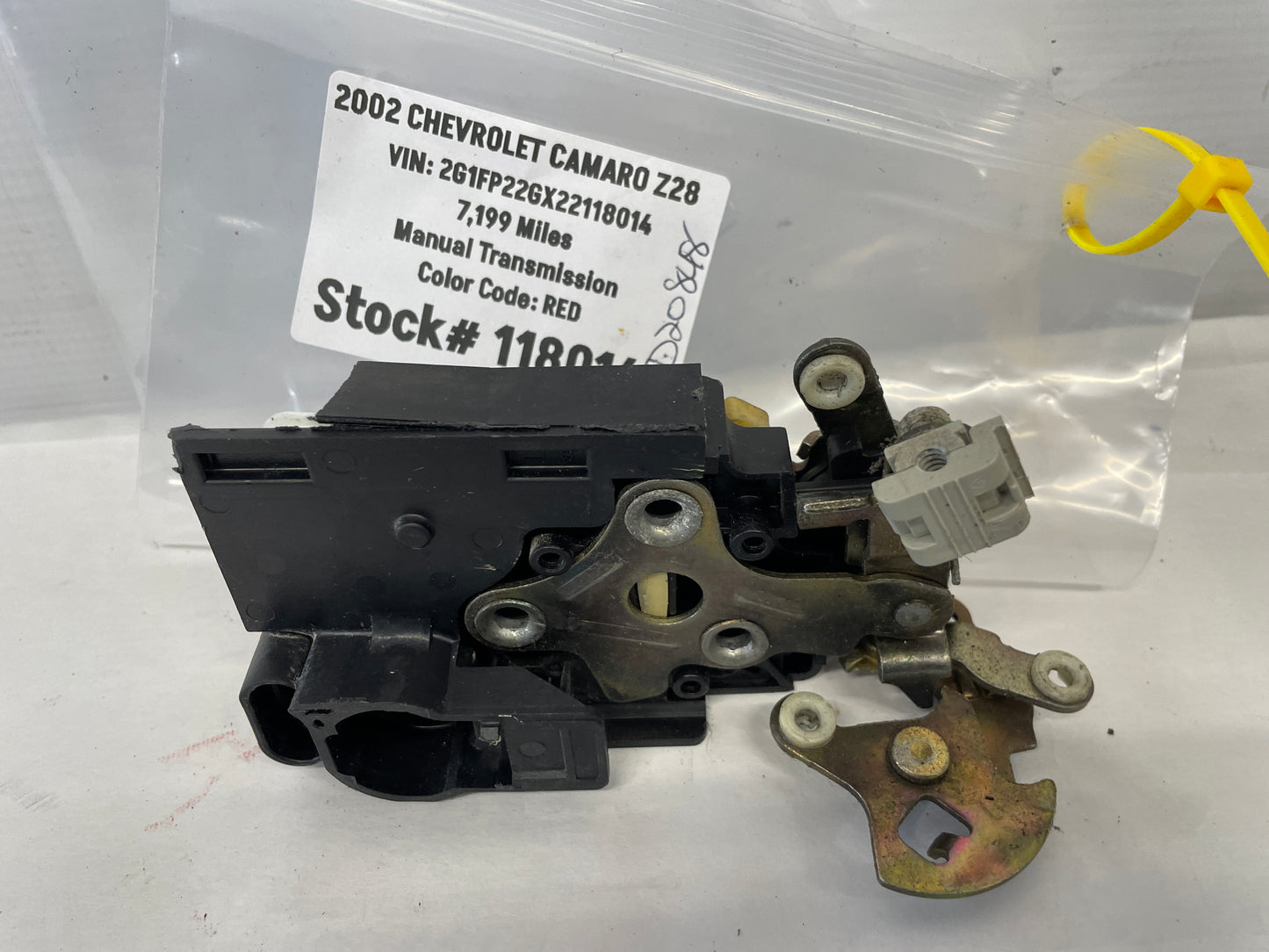 2002 Chevy Camaro Z28 LH Driver Manual Door Lock Latch Actuator OEM - Day's Parts Yard