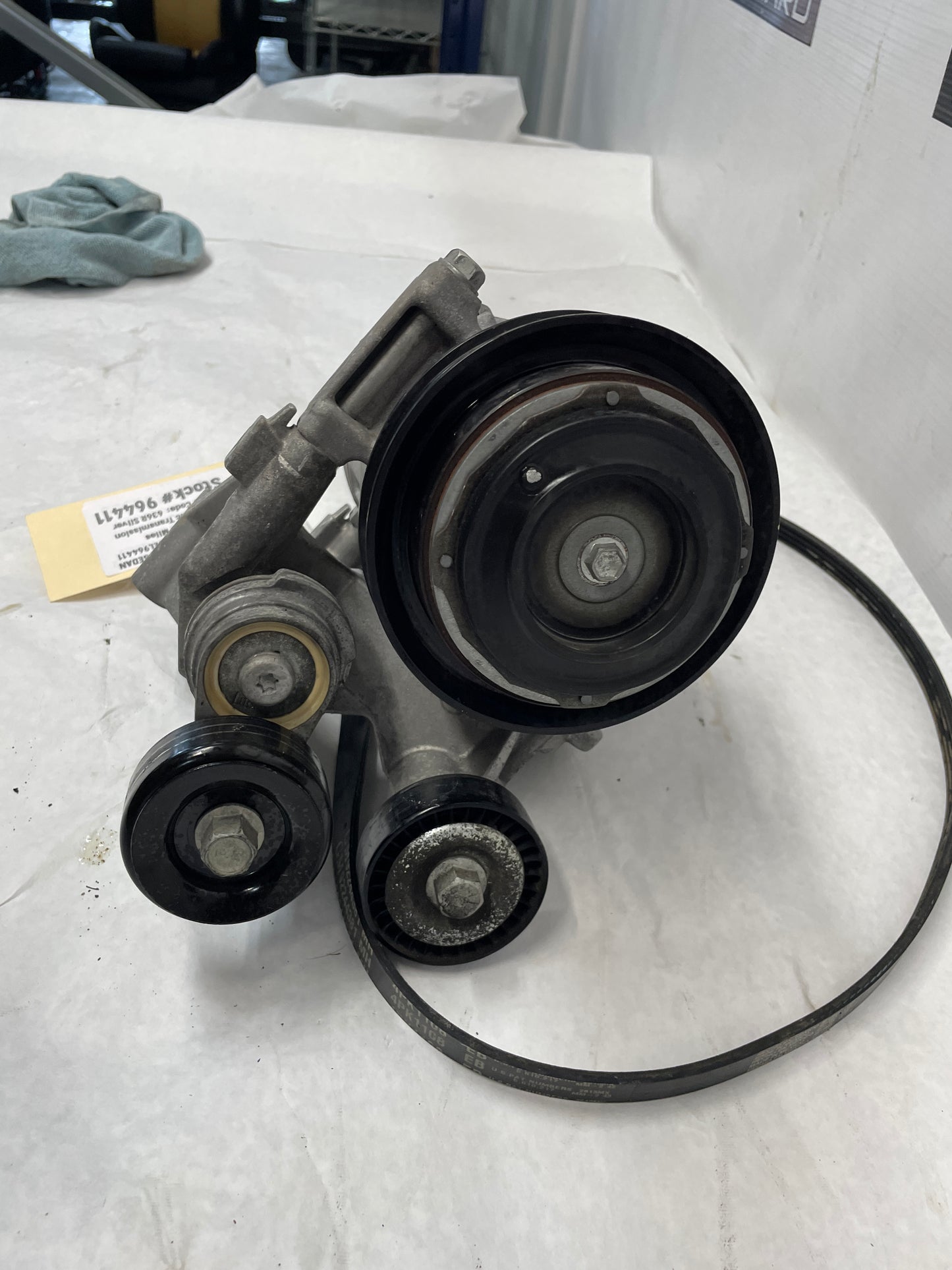 2014 Chevy SS Sedan AC A/C Air Conditioner Compressor w/ Bracket OEM - Day's Parts Yard