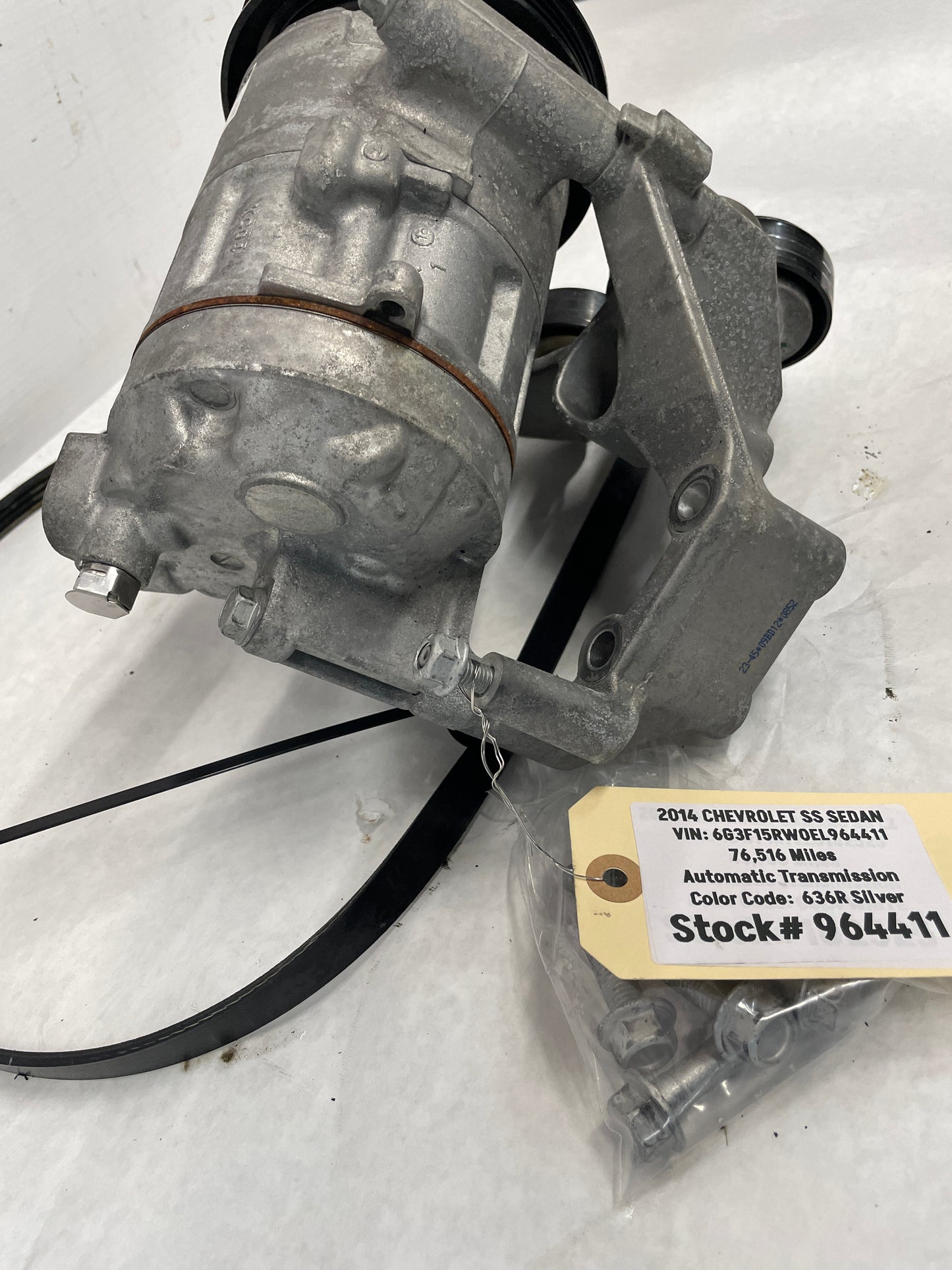 2014 Chevy SS Sedan AC A/C Air Conditioner Compressor w/ Bracket OEM - Day's Parts Yard