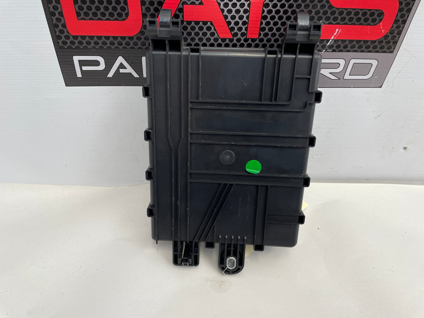 2017 Chevy SS Sedan Rear Fuse Box Relay Panel OEM - Day's Parts Yard