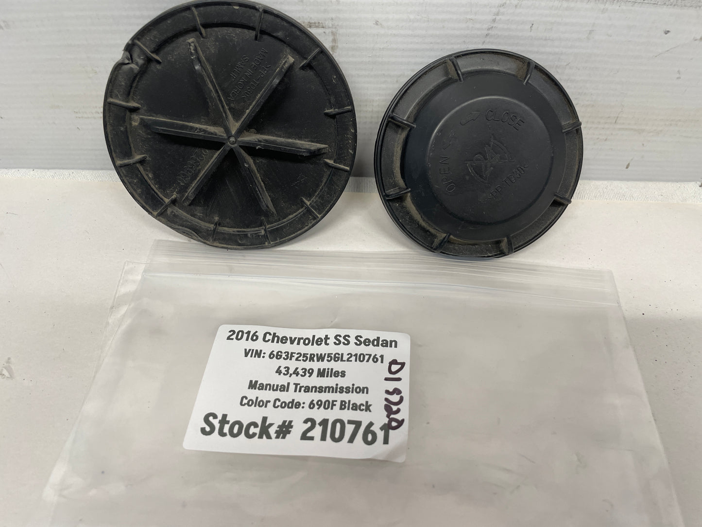 2016 Chevy SS Sedan Headlight Light Bulb Cover Cap OEM - Day's Parts Yard
