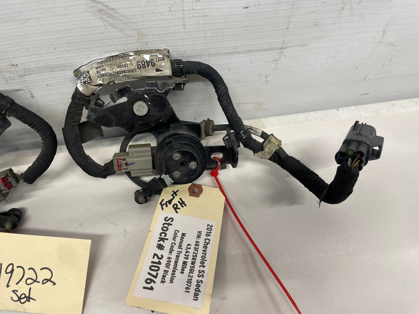 2016 Chevy SS Sedan RH & LH Front Suspension Ride Control Height Sensors OEM - Day's Parts Yard