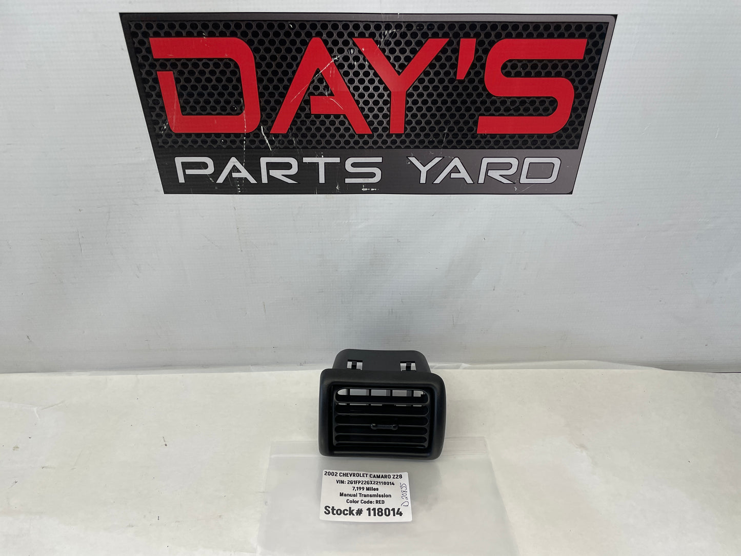 2002 Chevy Camaro Z28 RH Passenger Dash Air Vent OEM - Day's Parts Yard