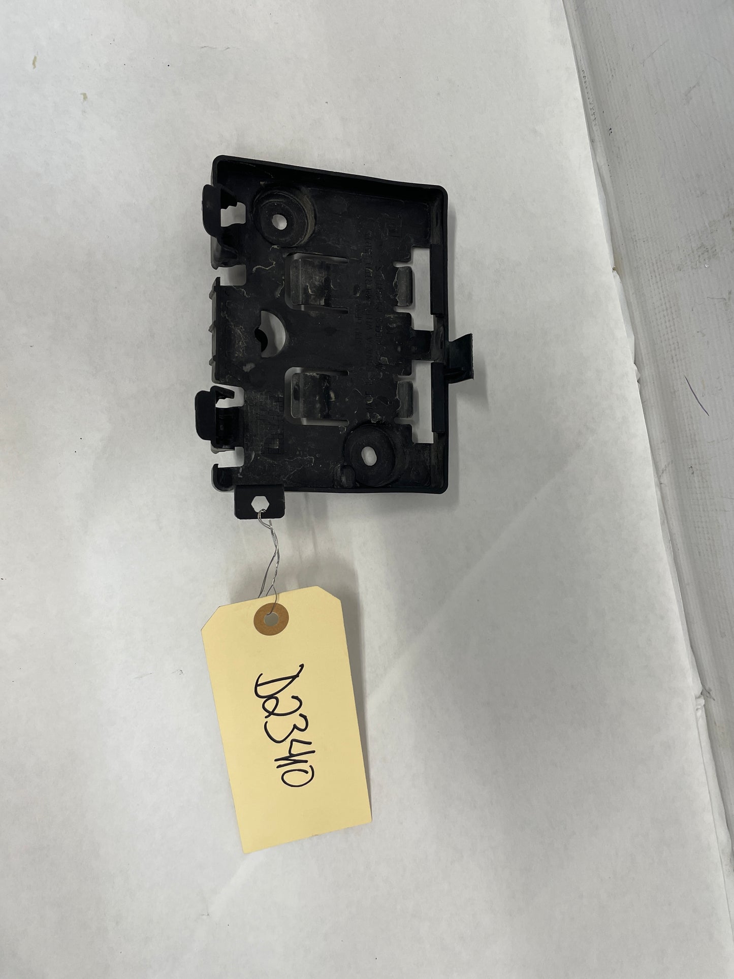 2016 Cadillac ATS-V Coupe Transmission Control Module Bracket OEM - Day's Parts Yard