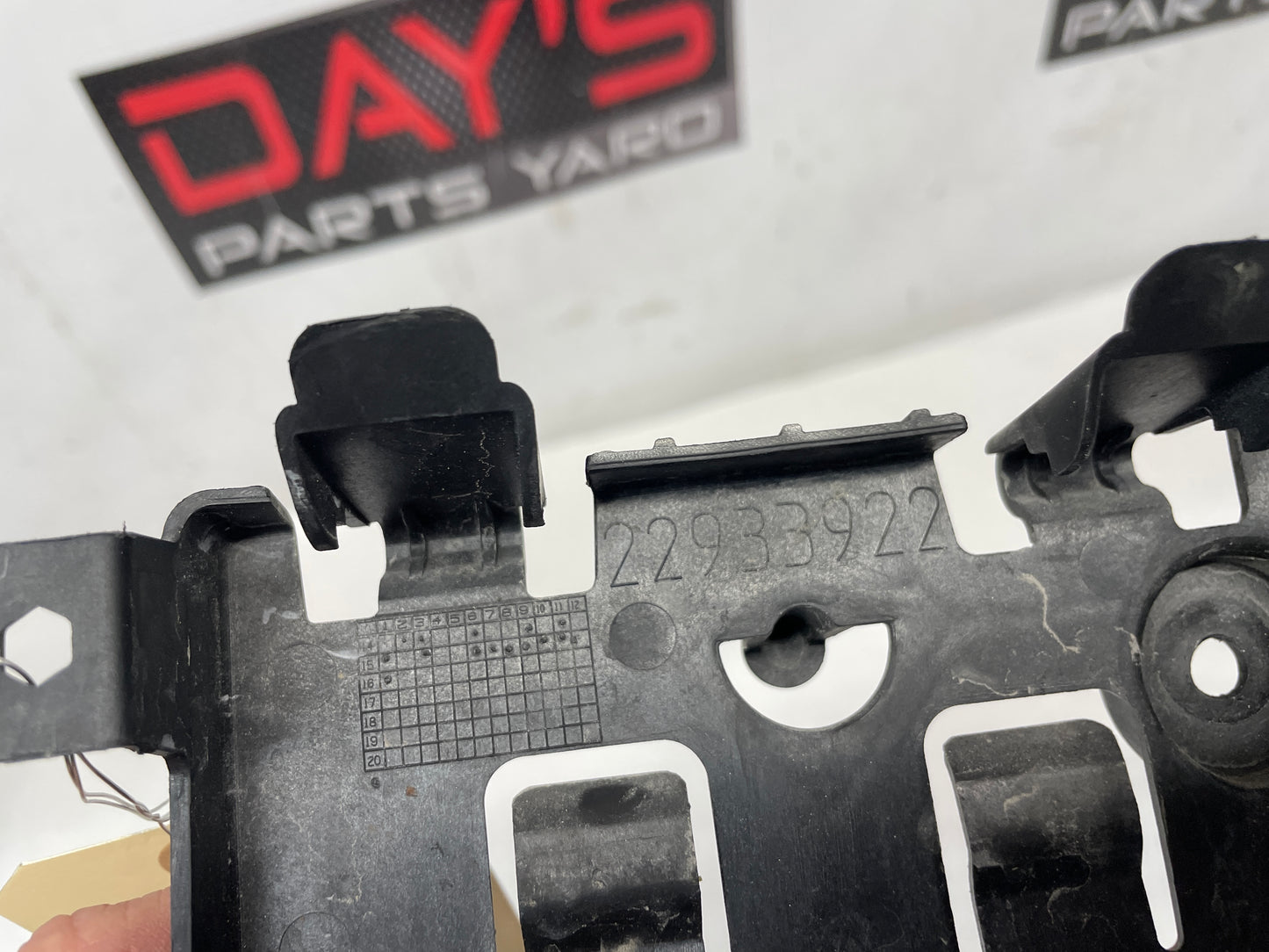 2016 Cadillac ATS-V Coupe Transmission Control Module Bracket OEM - Day's Parts Yard