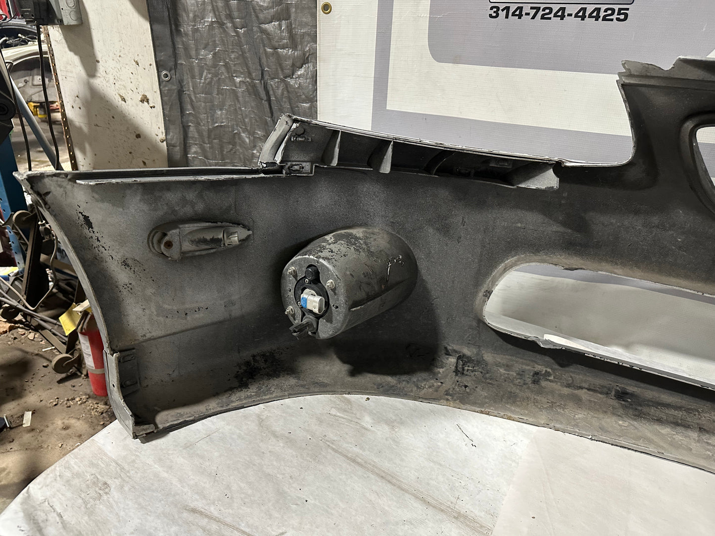 2006 Pontiac GTO Front Bumper Cover DAMAGED OEM LOCAL PICK UP - Day's Parts Yard