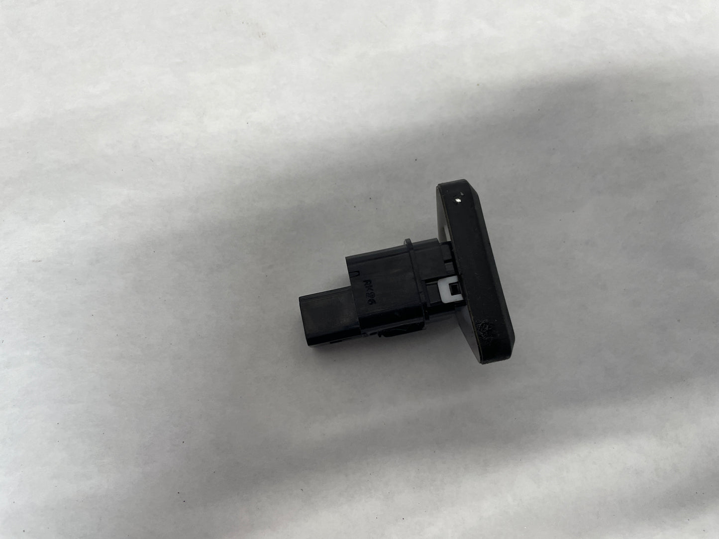 2016 Chevy Camaro SS Hazard Switch Button OEM - Day's Parts Yard