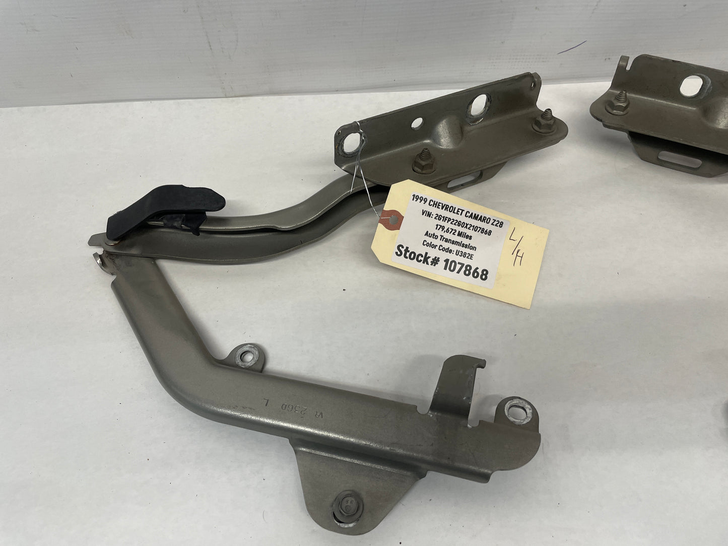 1999 Chevy Camaro Z28 RH & LH Hood Hinges Set OEM - Day's Parts Yard