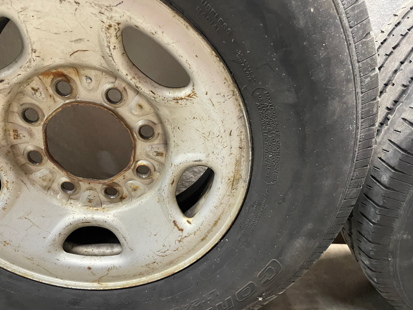 2003 Chevy Silverado C2500 Factory OEM Wheels and Tires Set - Day's Parts Yard