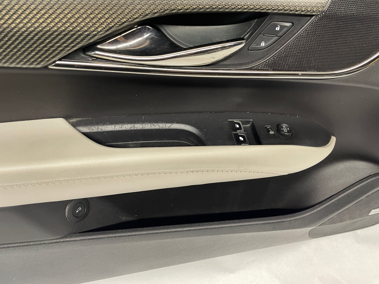 2016 Cadillac ATS-V Coupe LH Driver Front Inter Door Panel Trim OEM - Day's Parts Yard