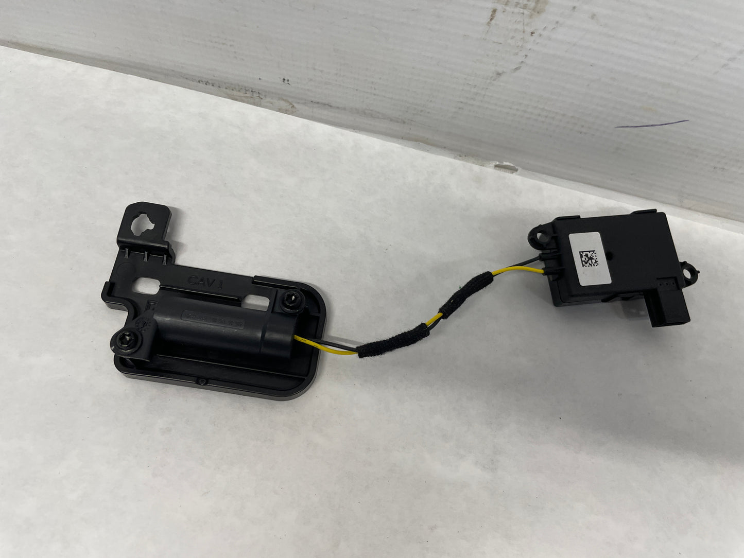 2016 Chevy Camaro SS Theft Deterrent Alarm Module Sensor OEM - Day's Parts Yard