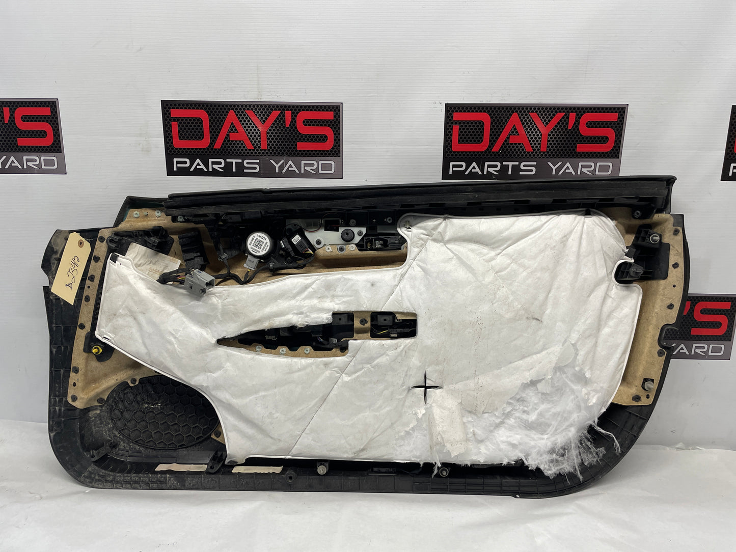 2016 Cadillac ATS-V Coupe LH Driver Front Inter Door Panel Trim OEM - Day's Parts Yard