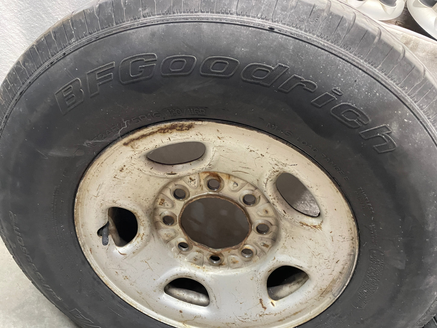 2003 Chevy Silverado C2500 Factory OEM Wheels and Tires Set - Day's Parts Yard