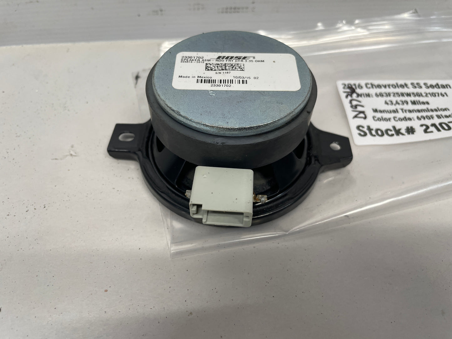 2016 Chevy SS Sedan Center Dashboard Radio Speaker OEM - Day's Parts Yard