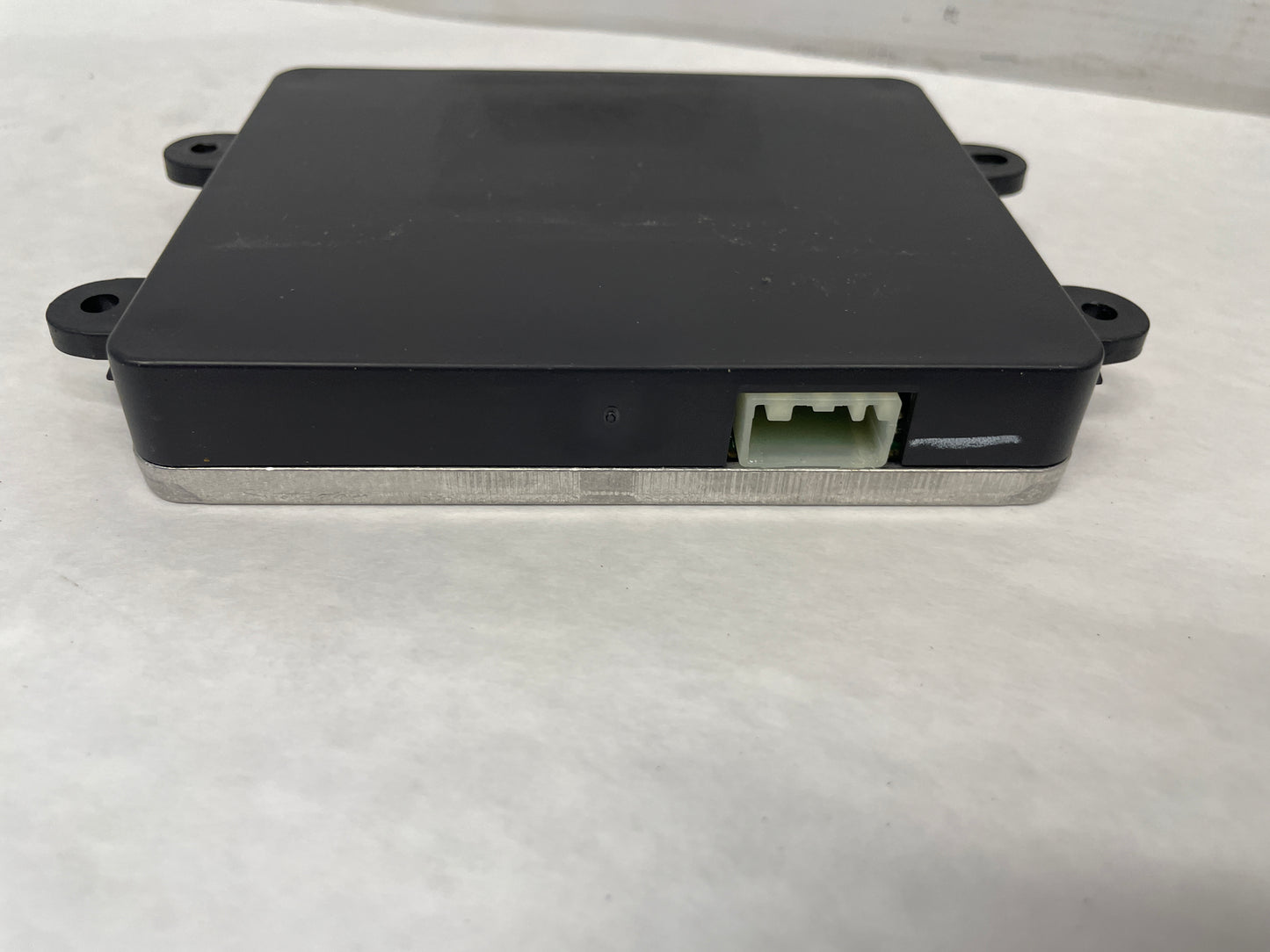2016 Chevy Camaro SS Center Console Rear Wireless Charging Pad OEM - Day's Parts Yard