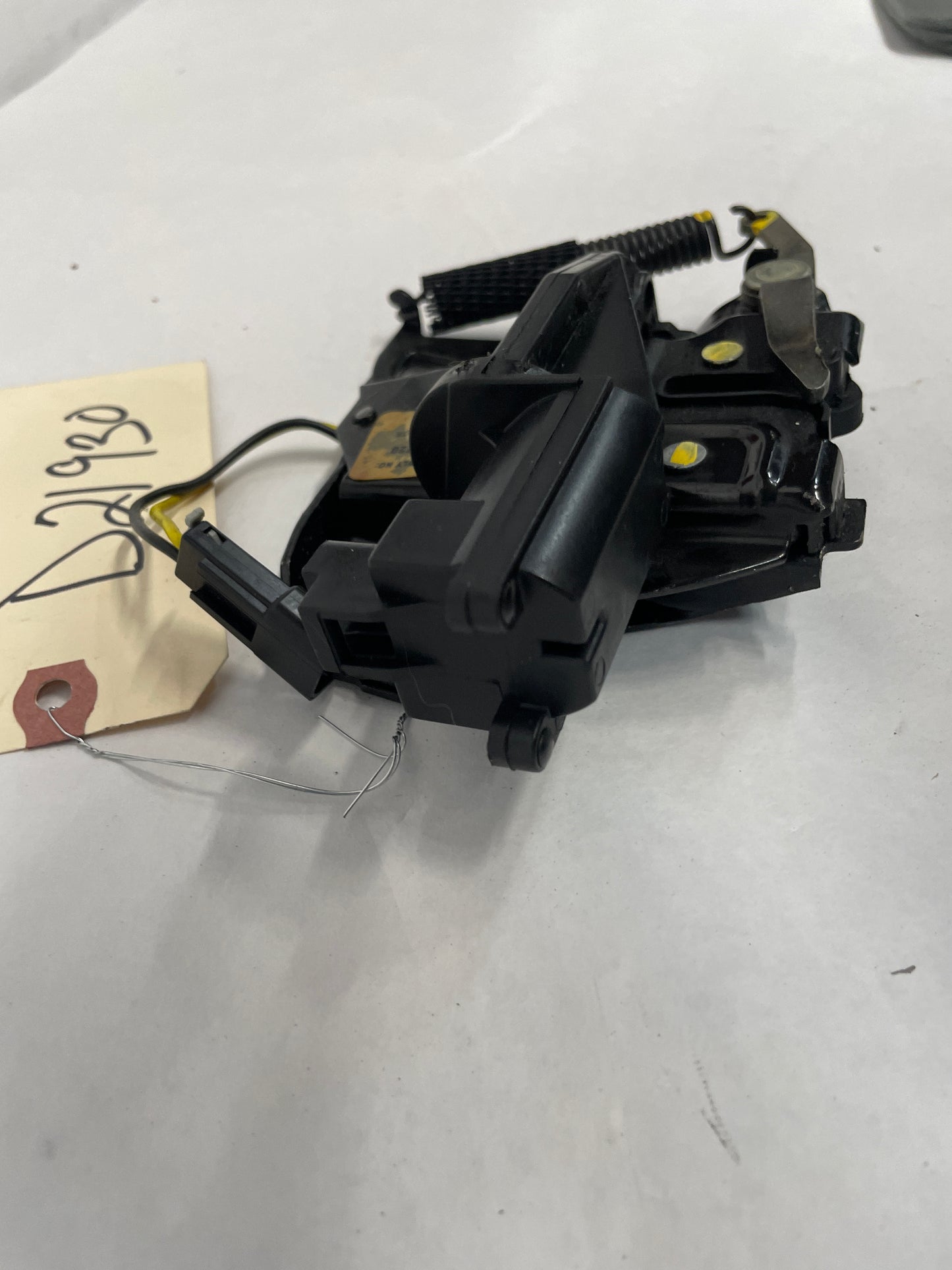 1999 Chevy Camaro Z28 Trunk Deck Lid Hatch Latch OEM - Day's Parts Yard