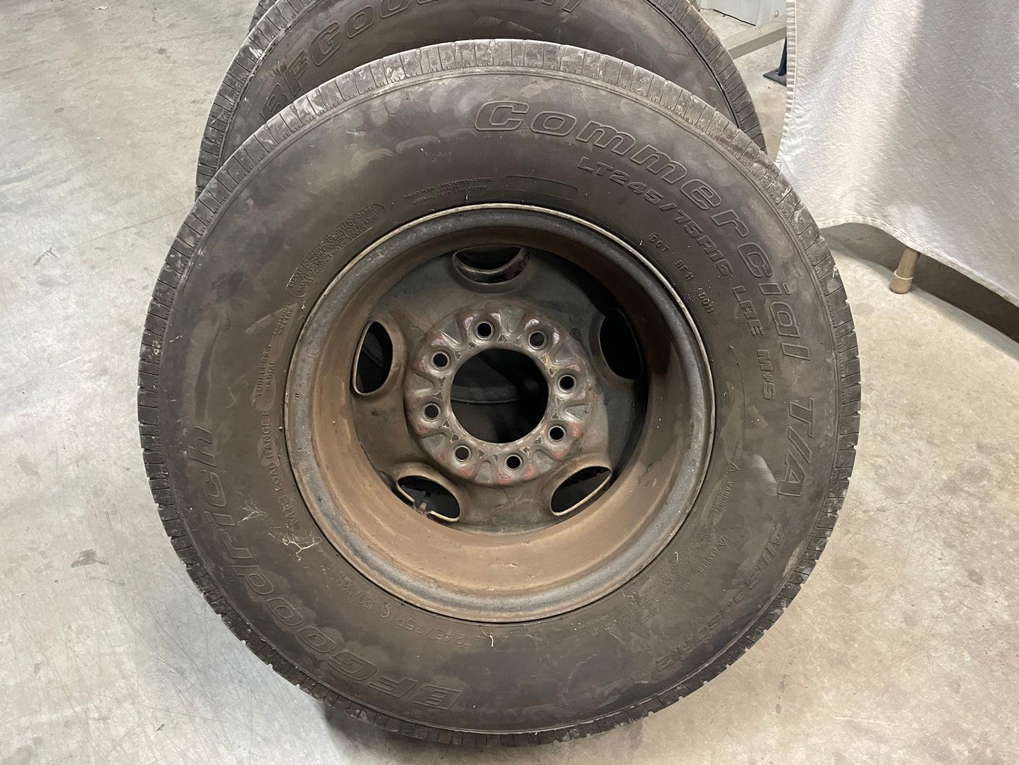 2003 Chevy Silverado C2500 Factory OEM Wheels and Tires Set - Day's Parts Yard
