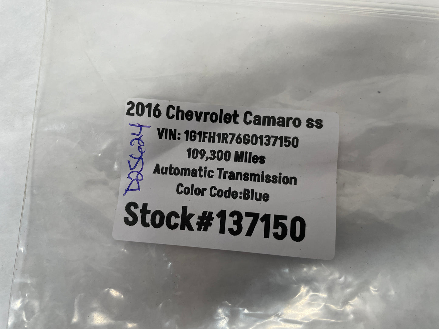2016 Chevy Camaro SS Center Console Rear Wireless Charging Pad OEM - Day's Parts Yard