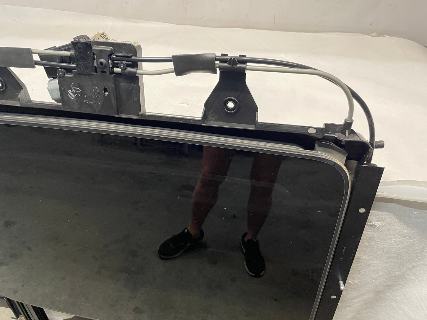 2016 Cadillac ATS-V Coupe Sunroof Sun Moon Roof Assembly OEM - Day's Parts Yard