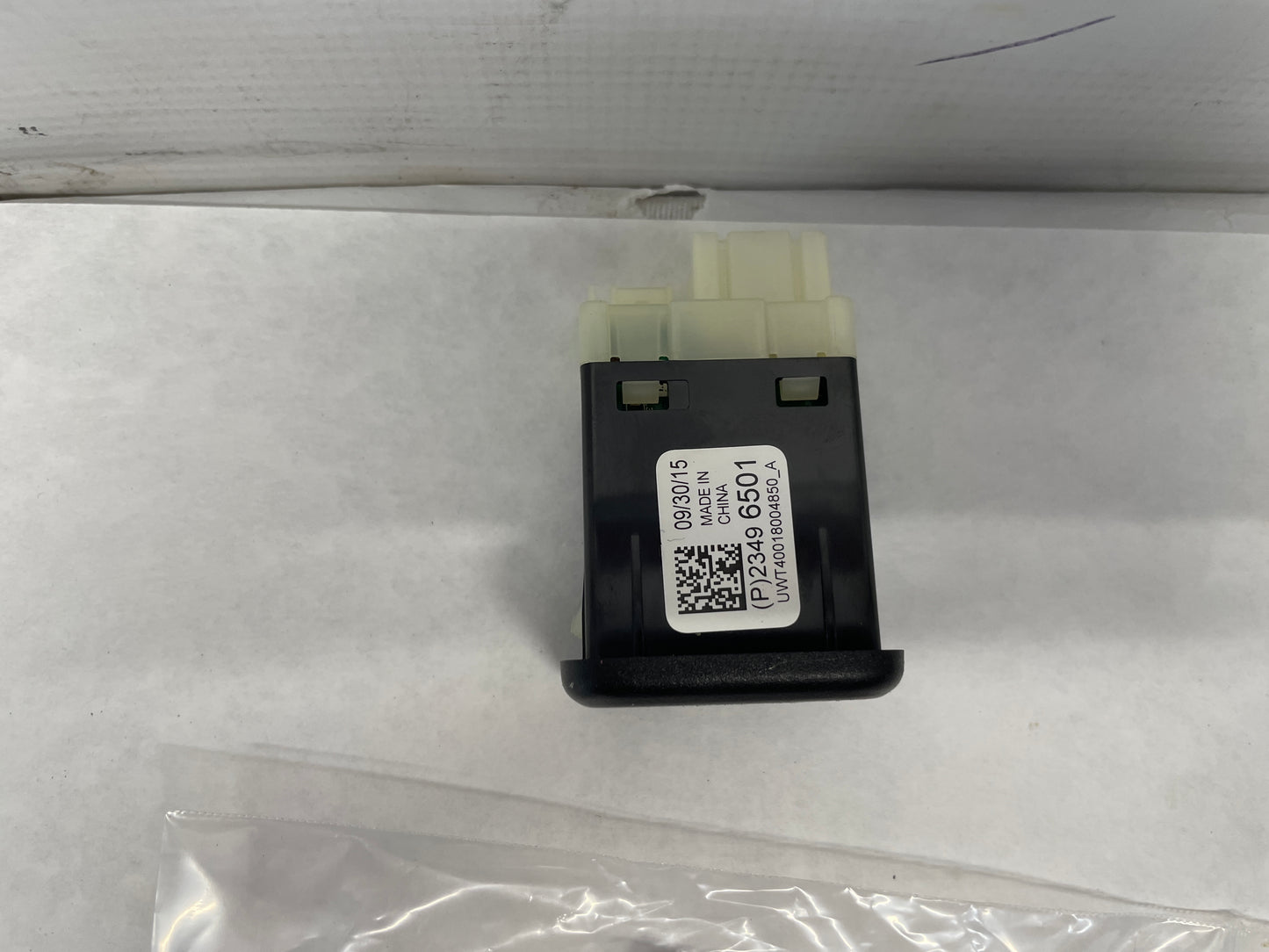2016 Chevy Camaro SS USB Charger Poet OEM - Day's Parts Yard